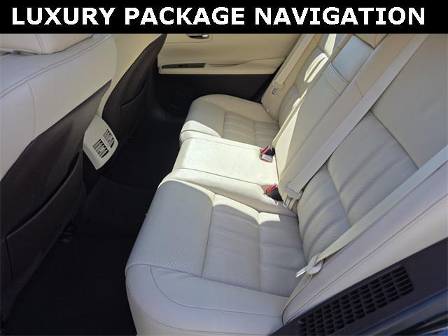 used 2017 Lexus ES 300h car, priced at $22,974