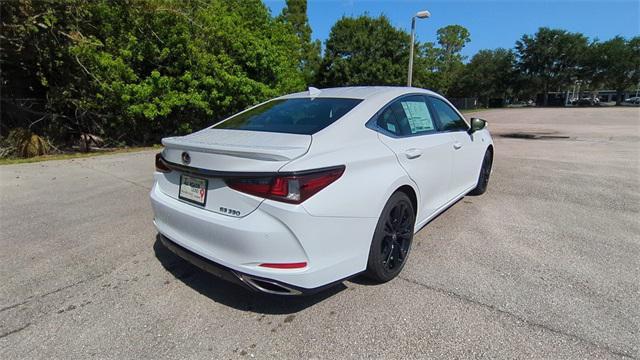 new 2025 Lexus ES 350 car, priced at $55,999