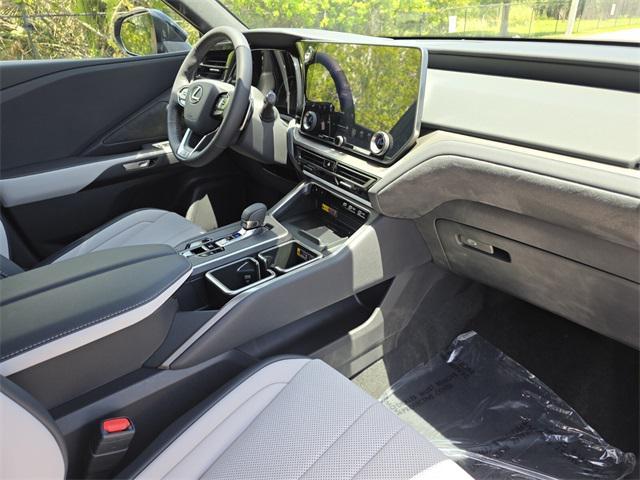 new 2025 Lexus TX 500h car, priced at $74,470