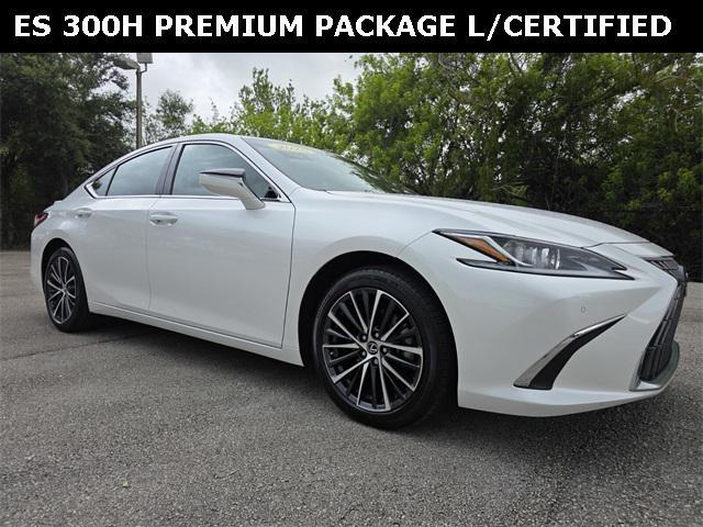 used 2025 Lexus ES 300h car, priced at $45,494