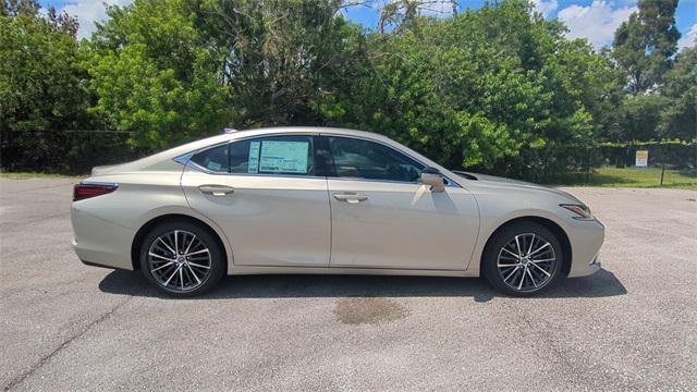 new 2025 Lexus ES 350 car, priced at $47,544