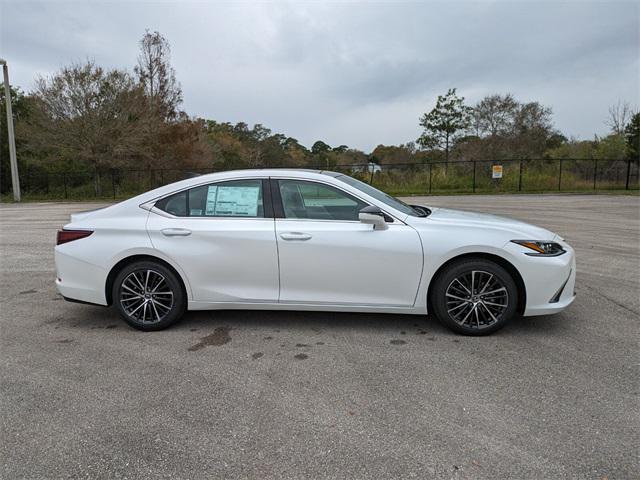 new 2025 Lexus ES 350 car, priced at $49,884