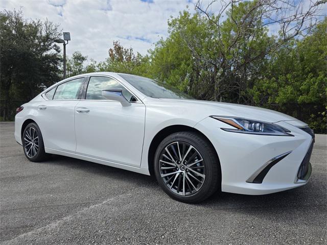 new 2025 Lexus ES 350 car, priced at $49,275