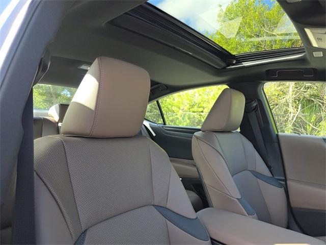 new 2025 Lexus ES 350 car, priced at $49,604