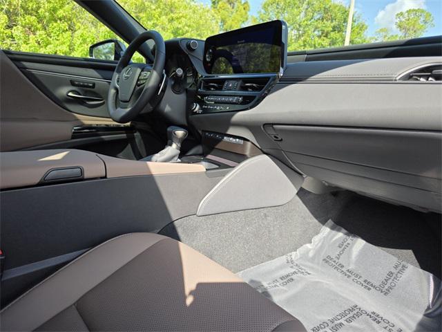 new 2025 Lexus ES 350 car, priced at $49,604