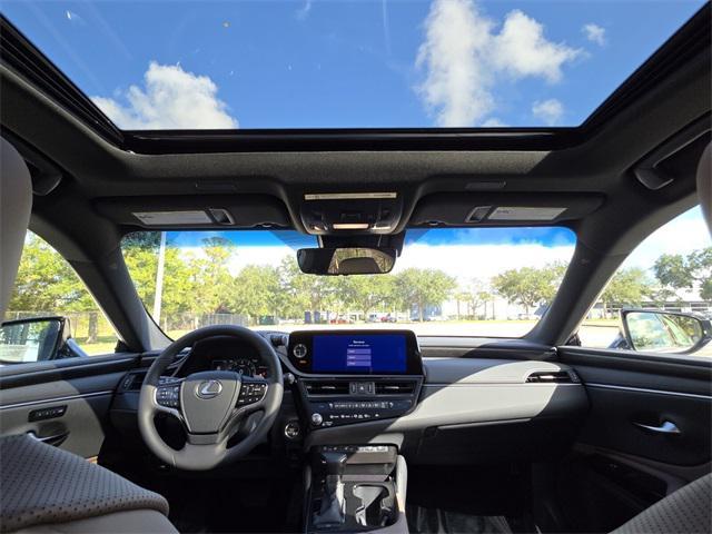 new 2025 Lexus ES 350 car, priced at $49,604