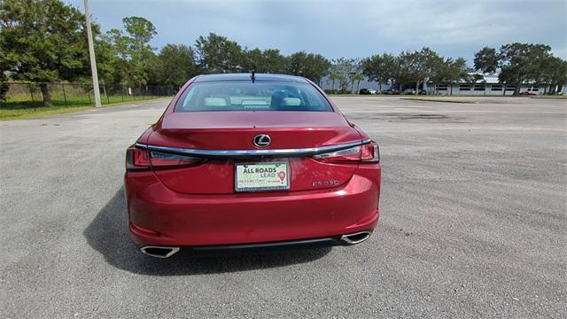 new 2025 Lexus ES 350 car, priced at $49,384