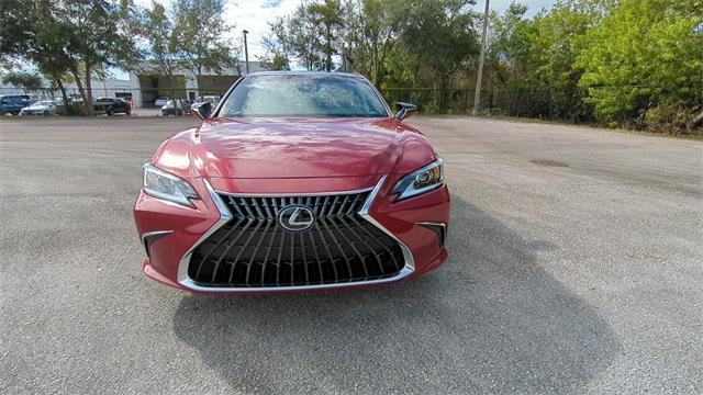 new 2025 Lexus ES 350 car, priced at $49,384