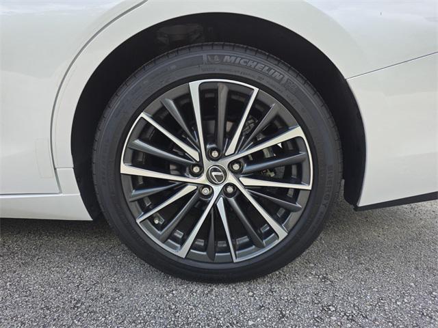 used 2024 Lexus ES 350 car, priced at $42,836