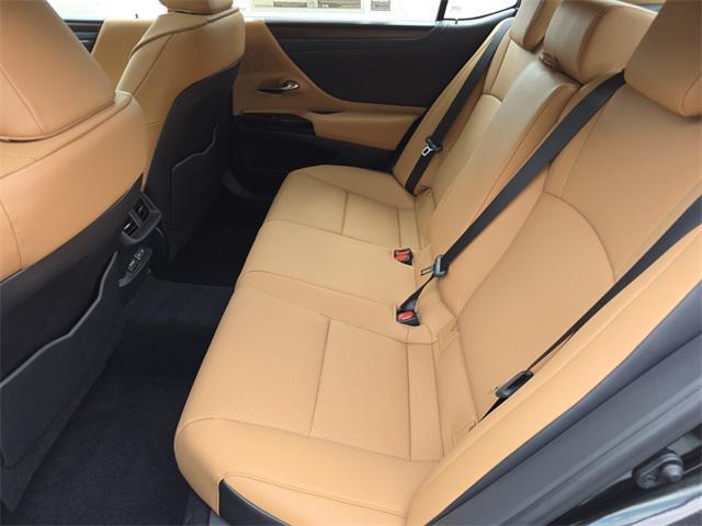 new 2025 Lexus ES 350 car, priced at $47,664