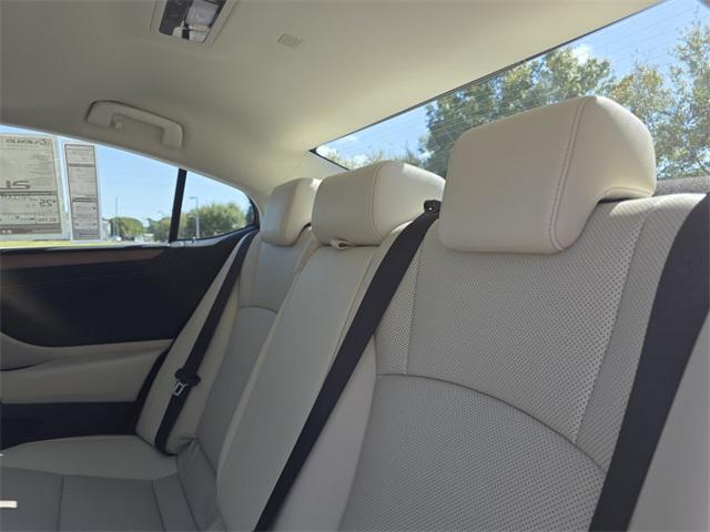 new 2025 Lexus ES 350 car, priced at $49,604