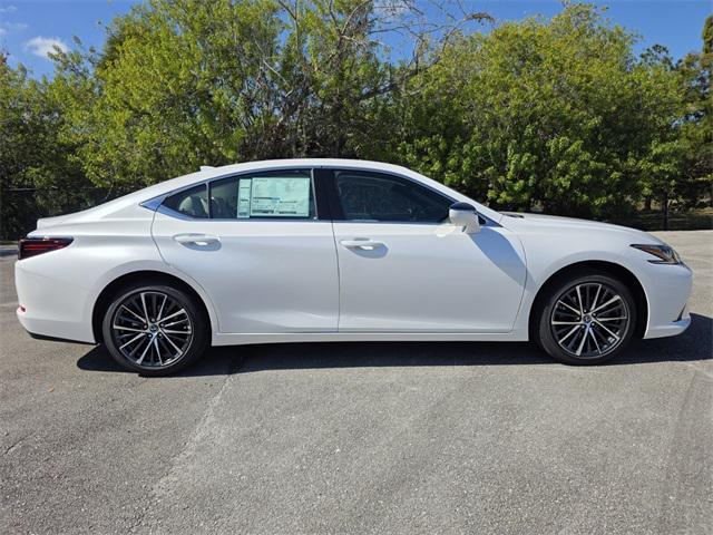 new 2025 Lexus ES 350 car, priced at $49,604