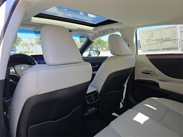 new 2025 Lexus ES 350 car, priced at $49,604