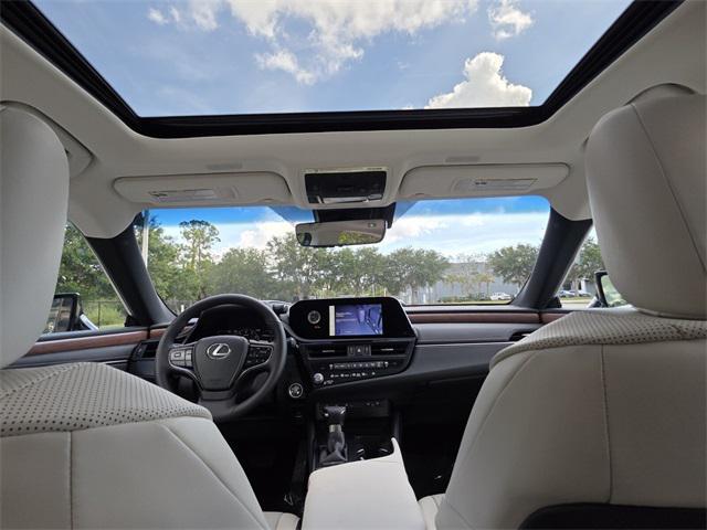 new 2025 Lexus ES 350 car, priced at $48,044