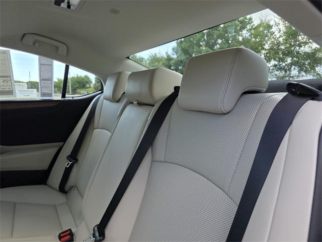 new 2025 Lexus ES 350 car, priced at $48,044