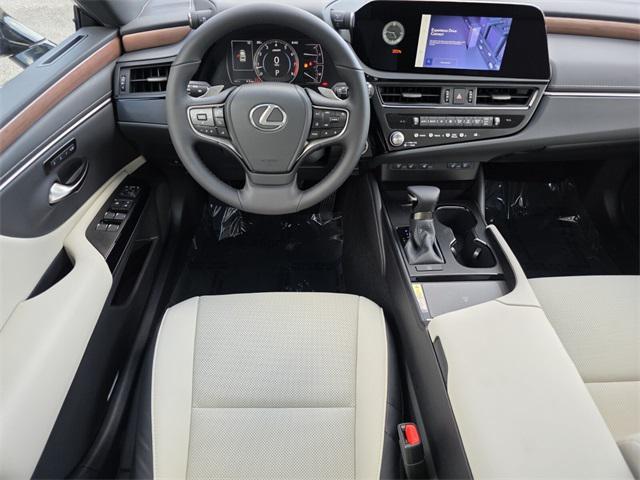 new 2025 Lexus ES 350 car, priced at $48,044
