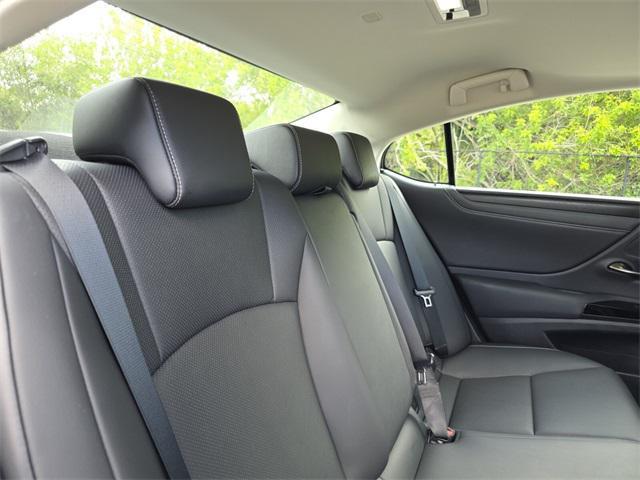 used 2023 Lexus ES 350 car, priced at $37,798