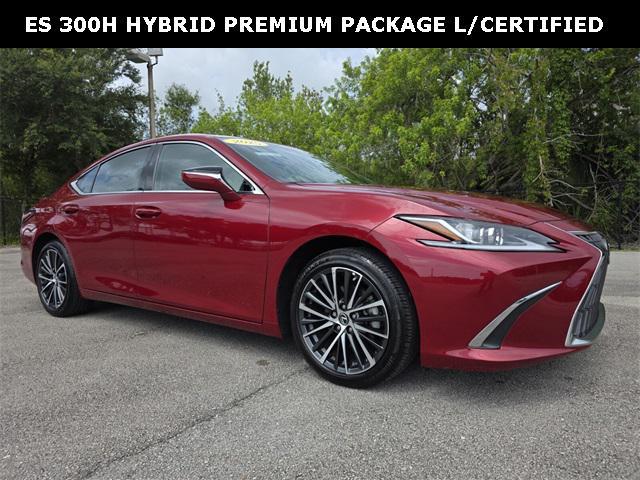 used 2025 Lexus ES 300h car, priced at $46,984