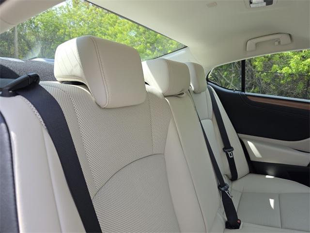 new 2025 Lexus ES 350 car, priced at $47,854