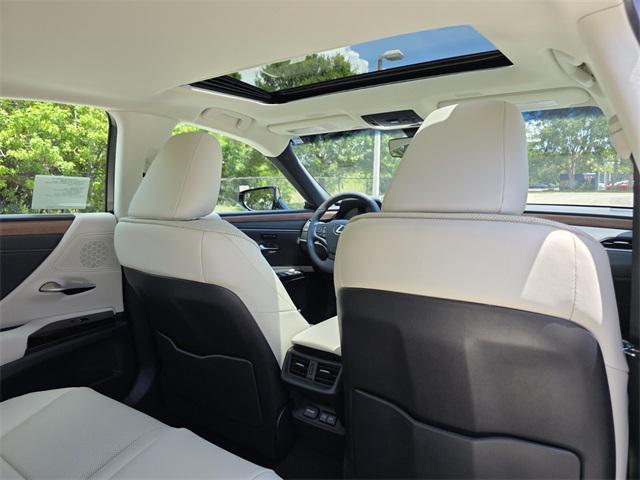 new 2025 Lexus ES 300h car, priced at $51,194