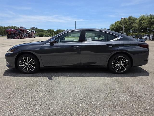 new 2025 Lexus ES 300h car, priced at $51,194