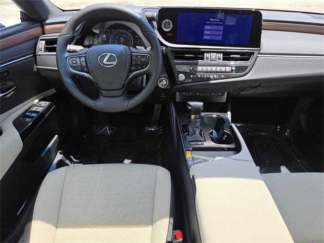 new 2025 Lexus ES 300h car, priced at $51,194