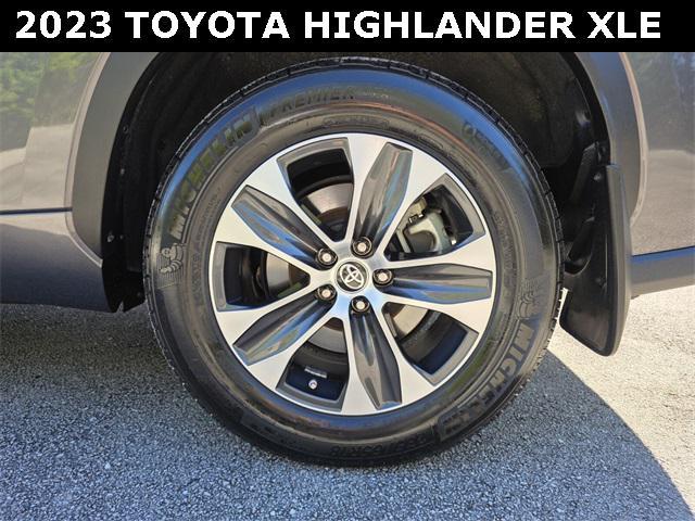 used 2023 Toyota Highlander car, priced at $34,436