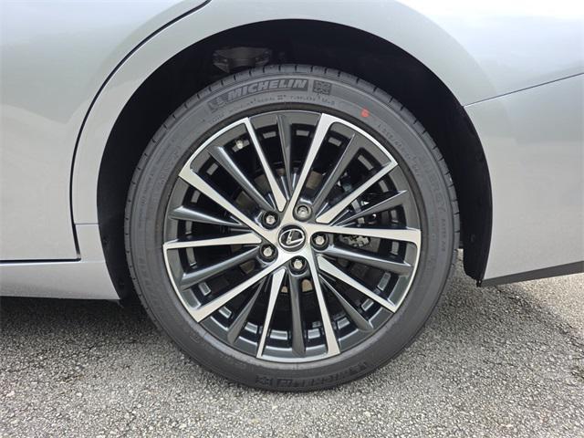 new 2025 Lexus ES 350 car, priced at $48,264