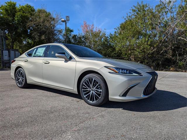 new 2025 Lexus ES 350 car, priced at $49,384