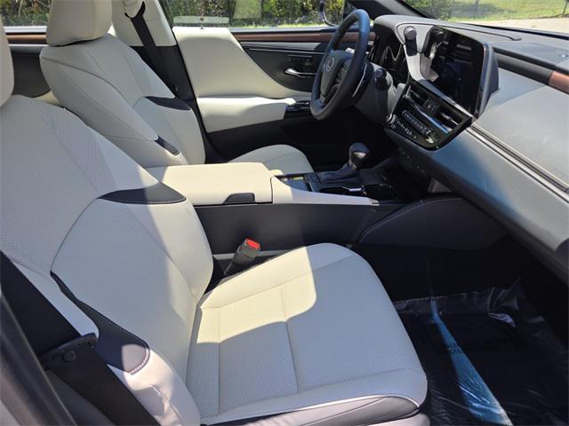 new 2025 Lexus ES 350 car, priced at $48,264