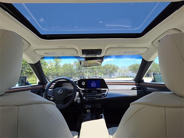 new 2025 Lexus ES 350 car, priced at $48,264