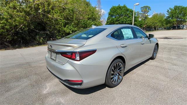 new 2024 Lexus ES 300h car, priced at $53,410