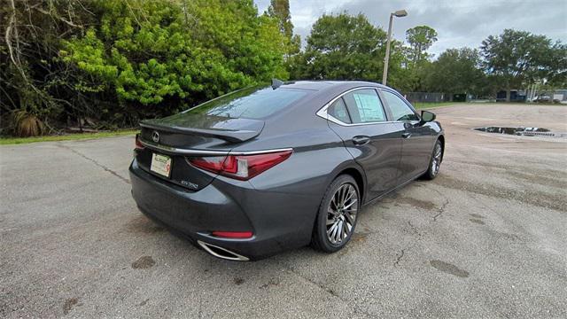 new 2025 Lexus ES 350 car, priced at $56,029