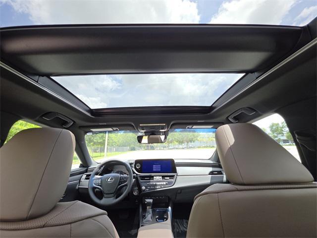 new 2025 Lexus ES 350 car, priced at $49,504