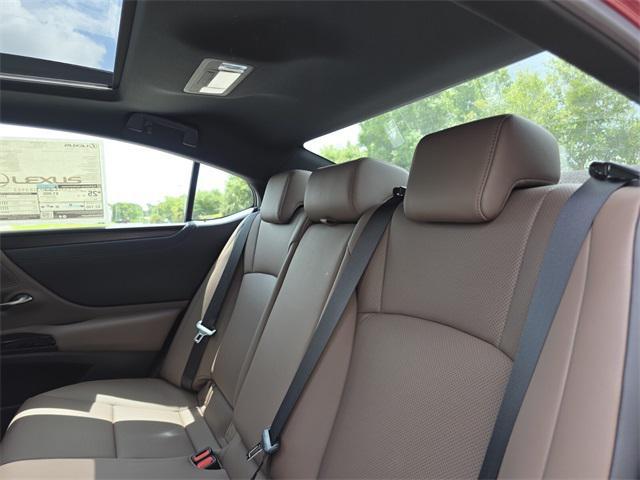 new 2025 Lexus ES 350 car, priced at $49,504