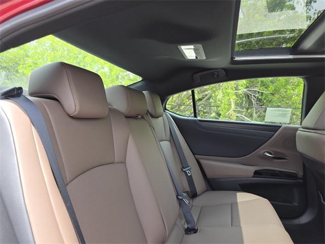 new 2025 Lexus ES 350 car, priced at $49,504