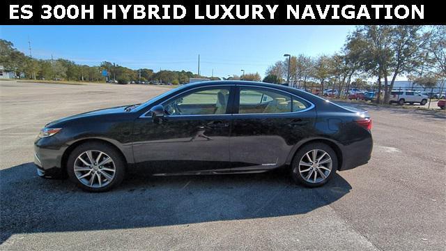 used 2018 Lexus ES 300h car, priced at $27,477