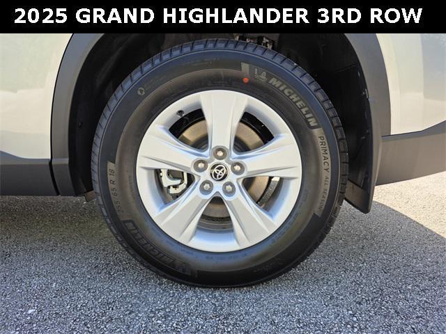 used 2025 Toyota Grand Highlander car, priced at $50,426