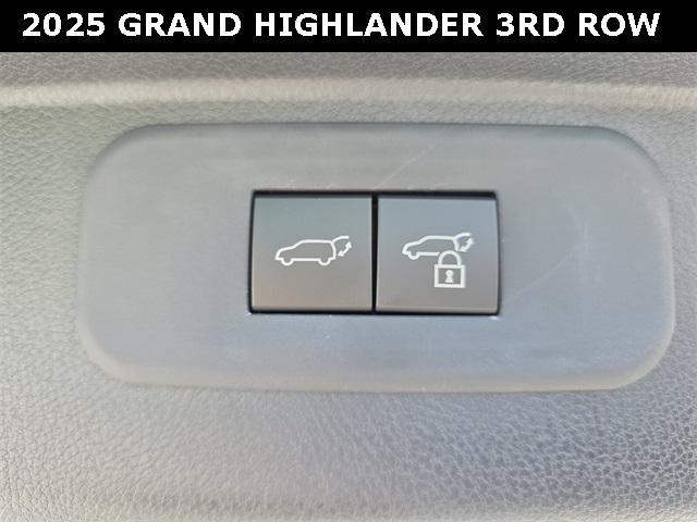 used 2025 Toyota Grand Highlander car, priced at $50,426