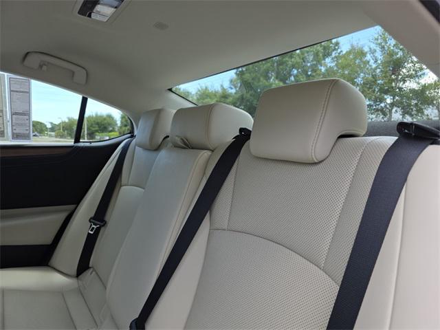 new 2025 Lexus ES 300h car, priced at $50,424
