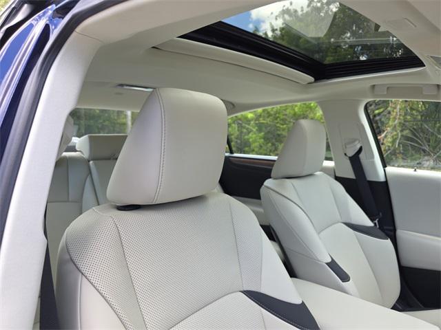 new 2025 Lexus ES 300h car, priced at $50,424