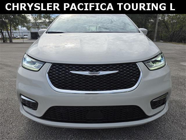 used 2021 Chrysler Pacifica car, priced at $27,987