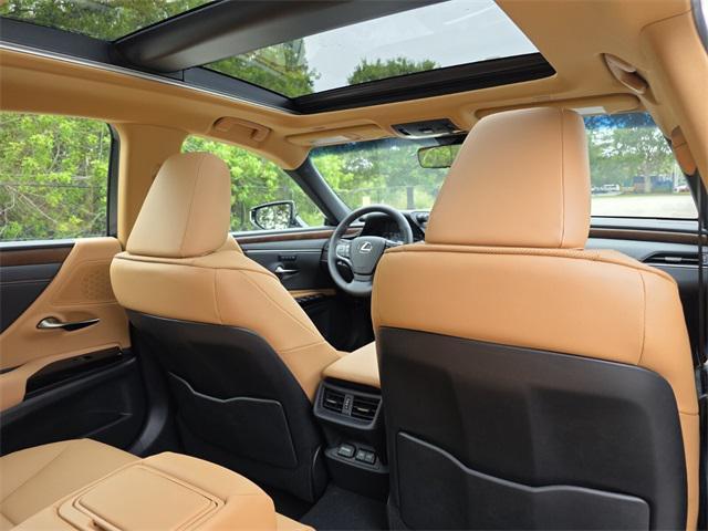 new 2025 Lexus ES 350 car, priced at $49,384