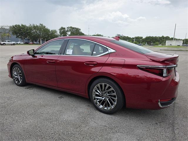new 2025 Lexus ES 300h car, priced at $53,439