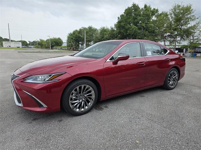 new 2025 Lexus ES 300h car, priced at $53,439