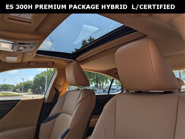 used 2022 Lexus ES 300h car, priced at $37,561