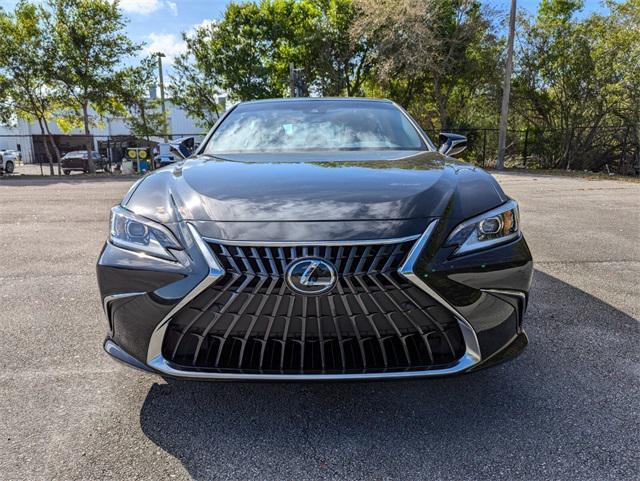 new 2025 Lexus ES 350 car, priced at $49,384