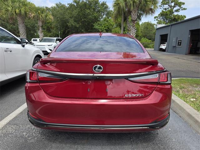 used 2025 Lexus ES 300h car, priced at $50,999