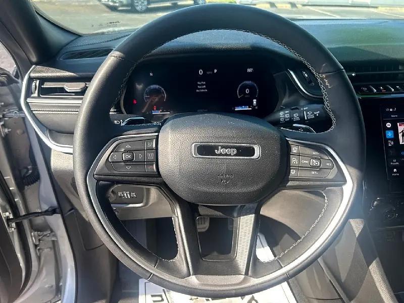 used 2024 Jeep Grand Cherokee L car, priced at $29,995