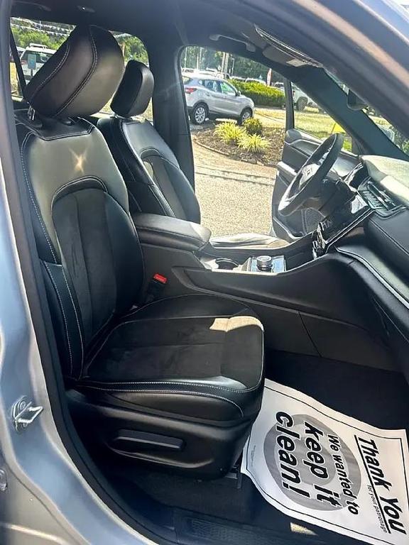 used 2024 Jeep Grand Cherokee L car, priced at $29,995